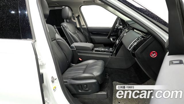 Land Rover Discovery 5 2.0 SD4 SE 2019 — фото 11