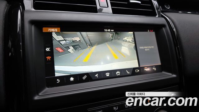 Land Rover Discovery 5 2.0 SD4 SE 2019 — фото 15