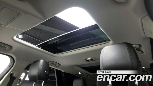 Land Rover Discovery 5 2.0 SD4 SE 2019 — фото 18