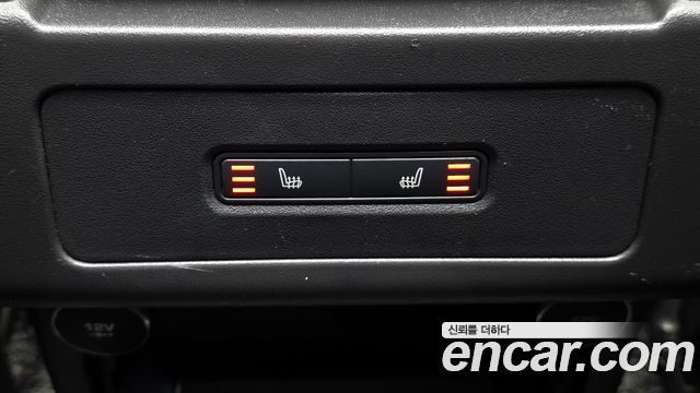 Land Rover Discovery 5 2.0 SD4 SE 2019 — фото 19