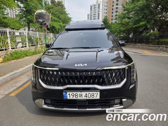 Kia Carnival (IV) Gasoline 4-Seater Hi Limousine Signature