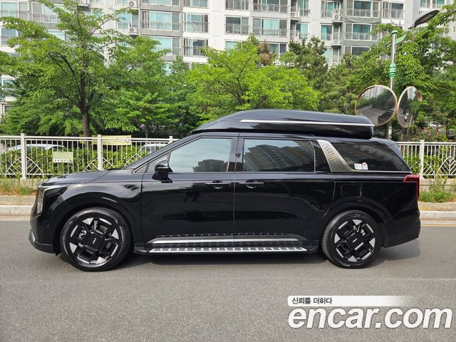 Kia Carnival (IV) Gasoline 4-Seater Hi Limousine Signature 2024 — фото 2