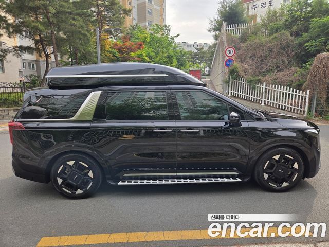 Kia Carnival (IV) Gasoline 4-Seater Hi Limousine Signature 2024 — фото 3