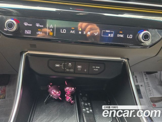 Kia Carnival (IV) Gasoline 4-Seater Hi Limousine Signature 2024 — фото 19
