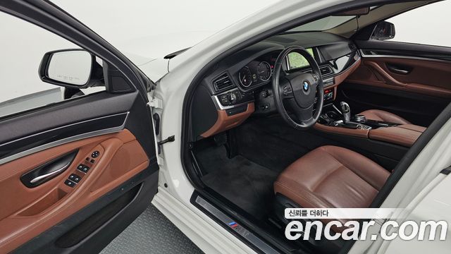 BMW 5 Series (F10) 520d M Aero Dynamic 2016 — фото 10