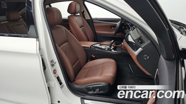 BMW 5 Series (F10) 520d M Aero Dynamic 2016 — фото 11