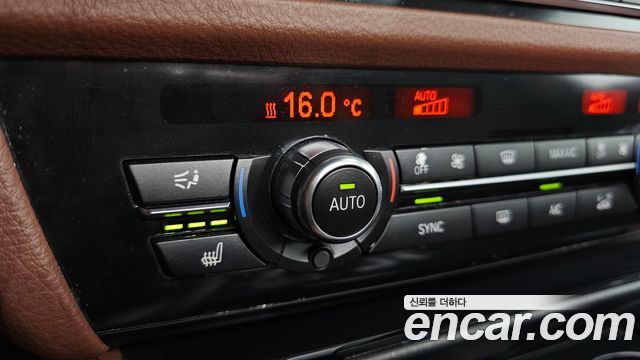 BMW 5 Series (F10) 520d M Aero Dynamic 2016 — фото 17