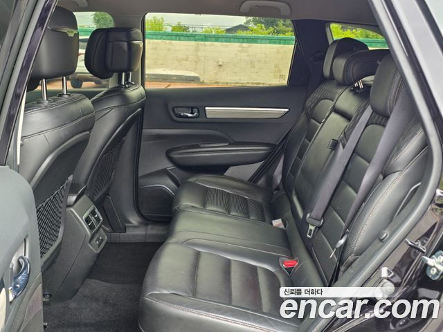 Renault Korea QM6 2.0 LPe Premiere 2WD 2022 — фото 7