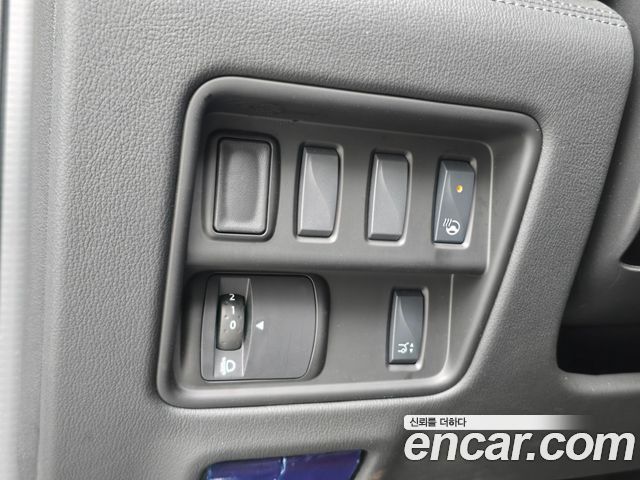 Renault Korea QM6 2.0 LPe Premiere 2WD 2022 — фото 9
