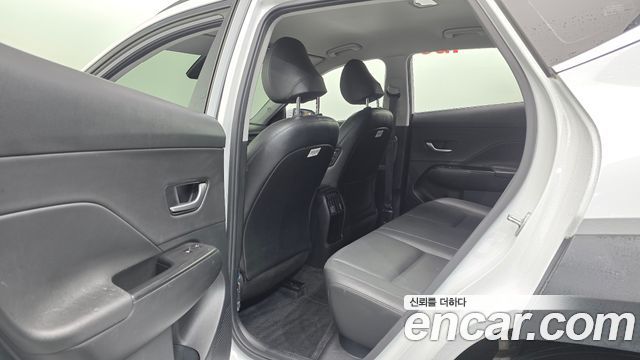 Hyundai Kona (SX2) Gasoline 2.0 2WD Inspiration 2023 — фото 17