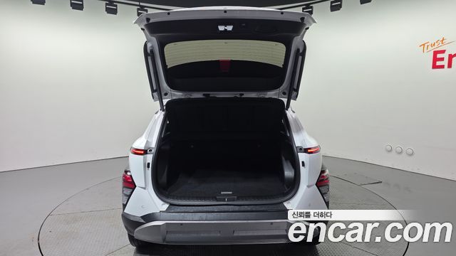 Hyundai Kona (SX2) Gasoline 2.0 2WD Inspiration 2023 — фото 20
