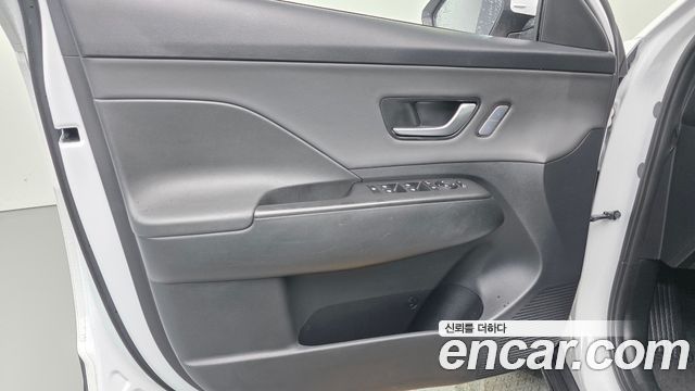 Hyundai Kona (SX2) Gasoline 2.0 2WD Inspiration 2023 — фото 24