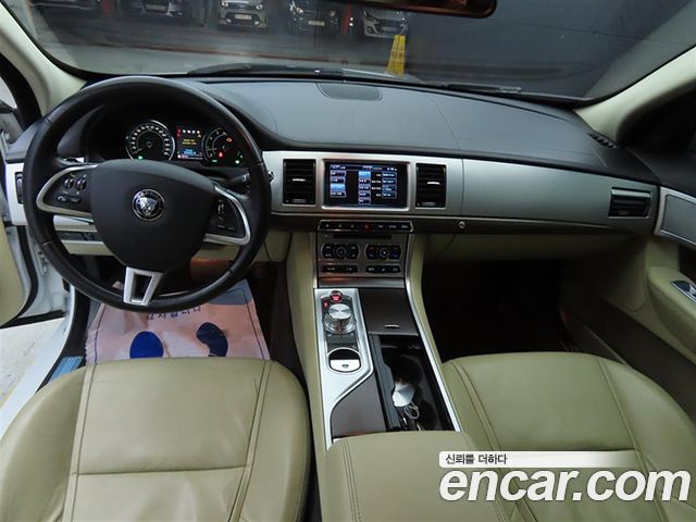 Jaguar XF 2.0 Luxury X250 2014 — фото 7