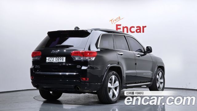 Jeep Grand Cherokee 3.0 Diesel Overland WK2 2015 — фото 2