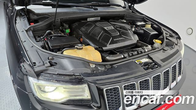 Jeep Grand Cherokee 3.0 Diesel Overland WK2 2015 — фото 6
