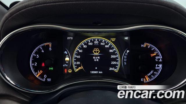 Jeep Grand Cherokee 3.0 Diesel Overland WK2 2015 — фото 8