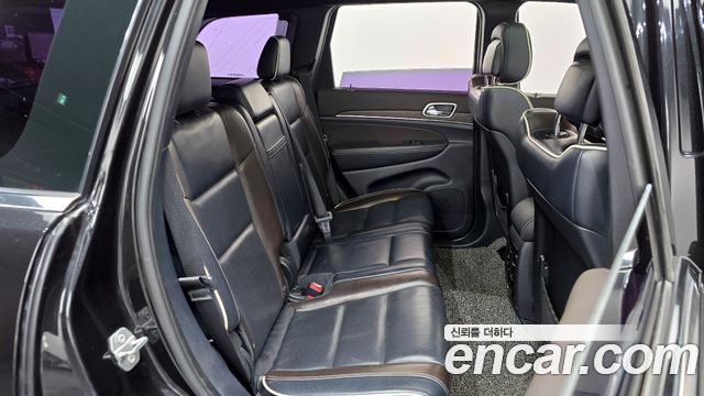 Jeep Grand Cherokee 3.0 Diesel Overland WK2 2015 — фото 11