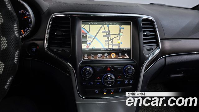 Jeep Grand Cherokee 3.0 Diesel Overland WK2 2015 — фото 12