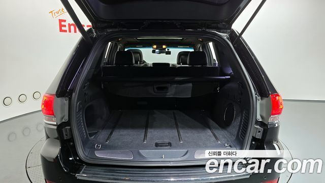 Jeep Grand Cherokee 3.0 Diesel Overland WK2 2015 — фото 19