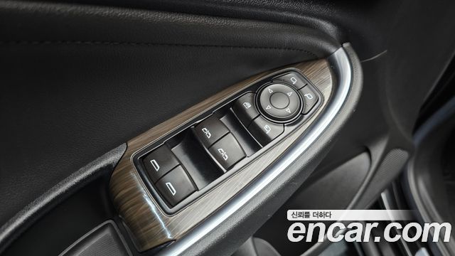 Chevrolet Malibu 2.0 Turbo Premier Special 2022 — фото 14