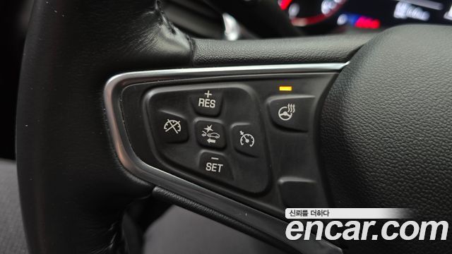 Chevrolet Malibu 2.0 Turbo Premier Special 2022 — фото 17