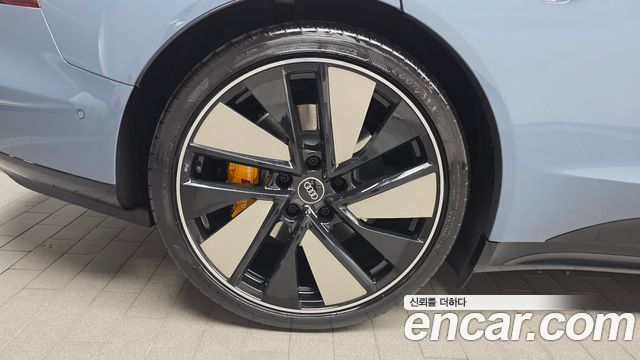 Audi e-tron GT GT quattro Premium 2022 — фото 22