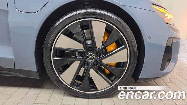 Audi e-tron GT GT quattro Premium 2022 — фото 27