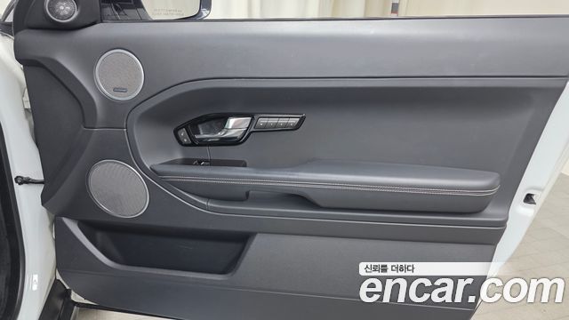 Land Rover Range Rover Evoque 2.0 Si4 Dynamic Coupe 2013 — фото 24