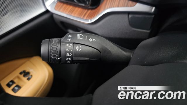 Volvo S60 (III) B5 Ultimate Bright 2023 — фото 33