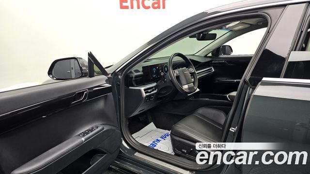 Hyundai Grandeur (GN7) 2,5 Gasoline 2WD Premium 2023 — фото 10
