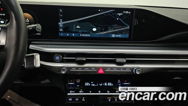 Hyundai Grandeur (GN7) 2,5 Gasoline 2WD Premium 2023 — фото 15