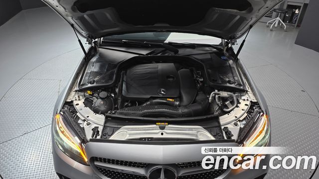 Mercedes-Benz C-Class (W205) C200 Cabriolet 2019 — фото 6