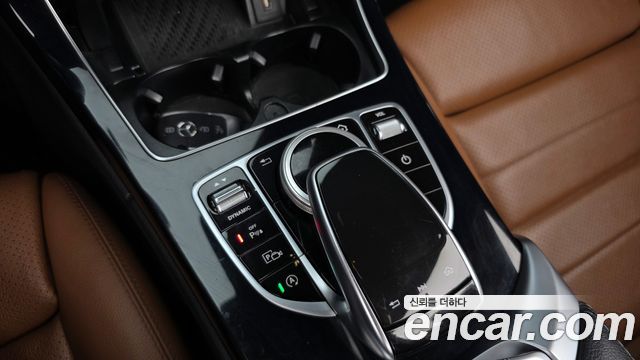 Mercedes-Benz C-Class (W205) C200 Cabriolet 2019 — фото 27
