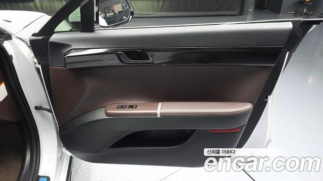 Hyundai Grandeur Hybrid (GN7) Exclusive 2023 — фото 24