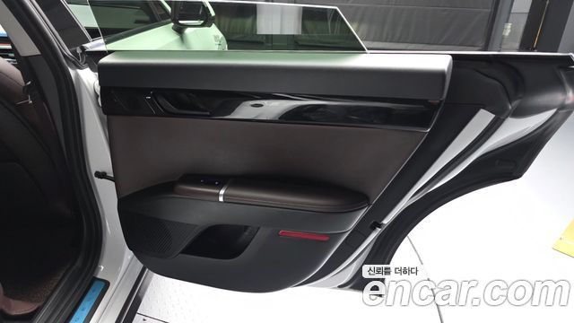 Hyundai Grandeur Hybrid (GN7) Exclusive 2023 — фото 25
