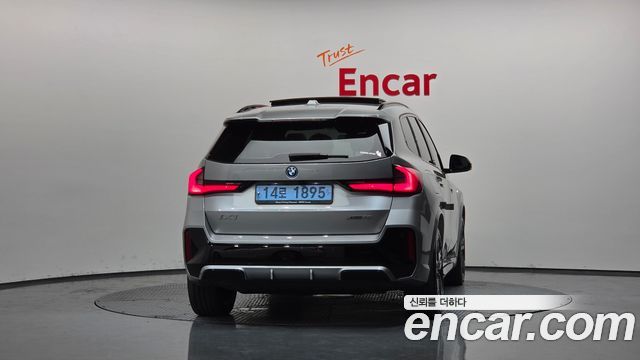 BMW iX1 (U11) xDrive 30 M Sport 2023 — фото 4