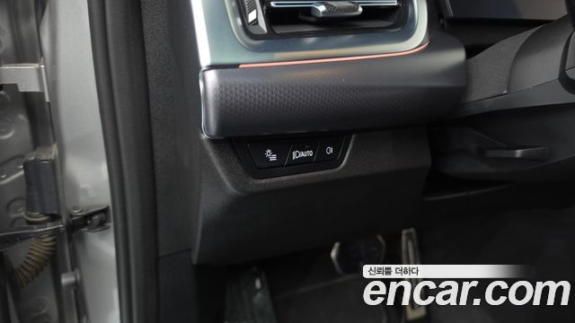 BMW iX1 (U11) xDrive 30 M Sport 2023 — фото 24
