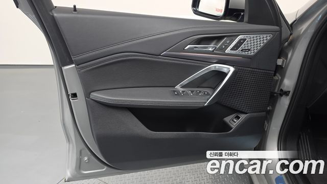 BMW iX1 (U11) xDrive 30 M Sport 2023 — фото 30