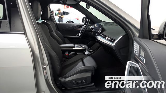 BMW iX1 (U11) xDrive 30 M Sport 2023 — фото 32