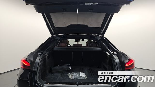 BMW X6 (G06) xDrive40d M Sport Online Exclusive 2025 — фото 17