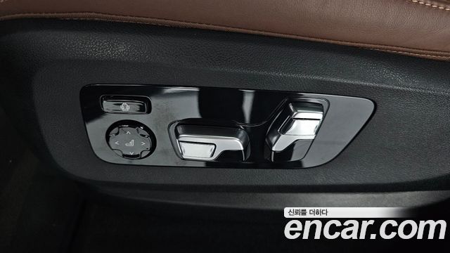 BMW X6 (G06) xDrive40d M Sport Online Exclusive 2025 — фото 33