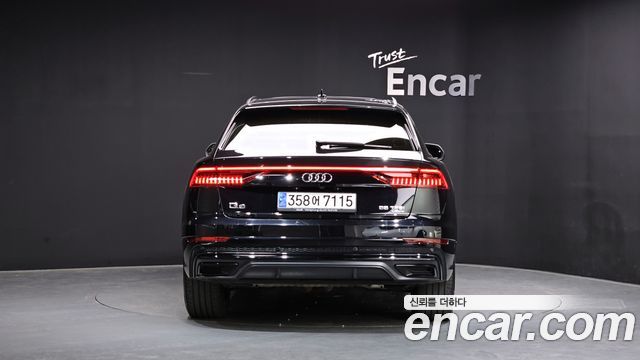 Audi Q8 (4M) 55 TFSI Quattro Premium 2021 — фото 4