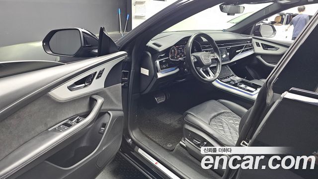 Audi Q8 (4M) 55 TFSI Quattro Premium 2021 — фото 10
