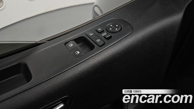 Hyundai Staria 4WD Tourer 9-Seater Modern 2025 — фото 17