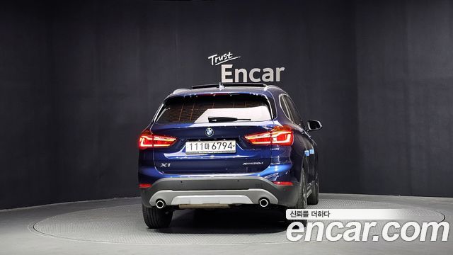 BMW X1 (F48) xDrive 20d xLine 2019 — фото 4