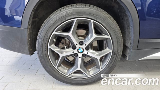 BMW X1 (F48) xDrive 20d xLine 2019 — фото 5