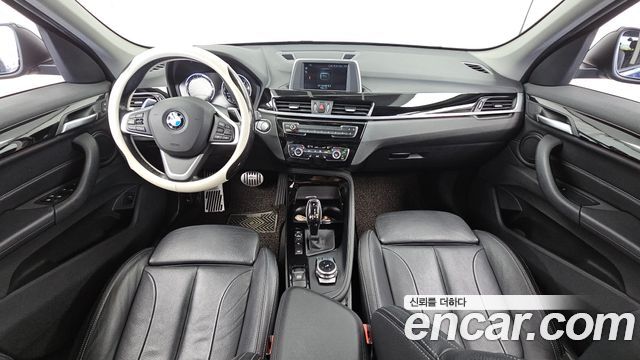 BMW X1 (F48) xDrive 20d xLine 2019 — фото 7