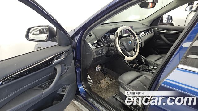 BMW X1 (F48) xDrive 20d xLine 2019 — фото 10