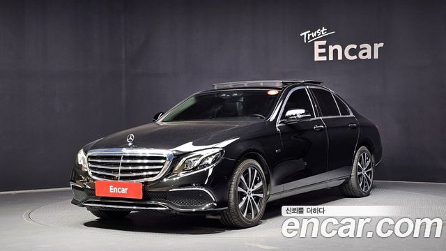 Mercedes-Benz E-Class (W213) E300e Exclusive 2019 — фото 1
