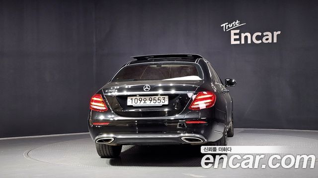 Mercedes-Benz E-Class (W213) E300e Exclusive 2019 — фото 4